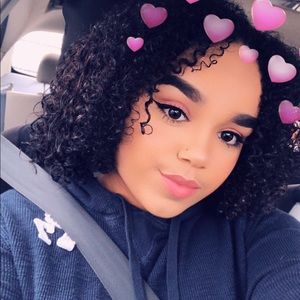 Meet your Posher, Keyla